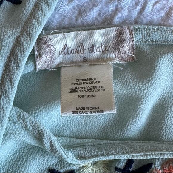 Altar'd State Boho Embroidered Floral Baby Blue Green Romper Size S - Picture 7 of 8